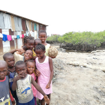 The children of Cockle Bay // Julián Reingold // Sierra Leone